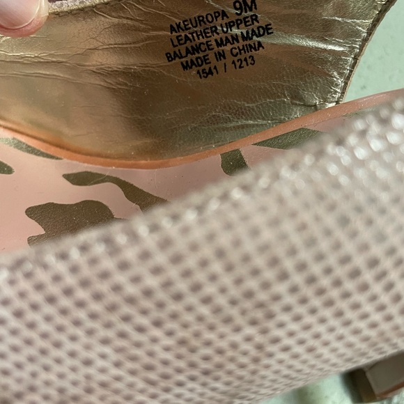 Anne Klein Europa Leather Pumps Pink Bow Tie Textured Slingback 4“ Heels Size 9 - Picture 4 of 8